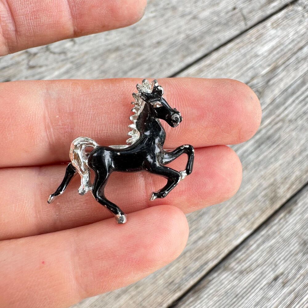 Vintage Jewelry black horse brooch running horse pin